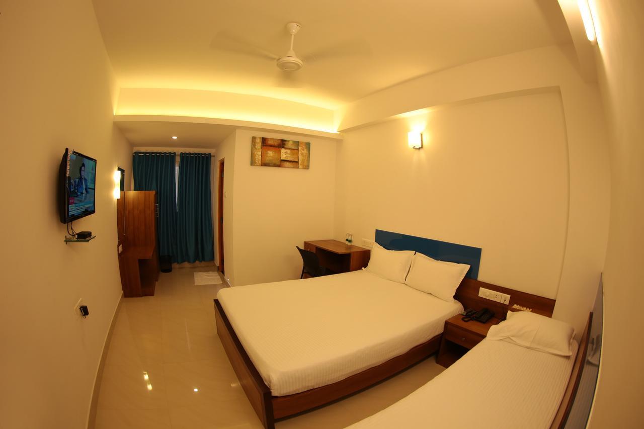 Hotel Roopmahal Thiruvananthapuram Esterno foto