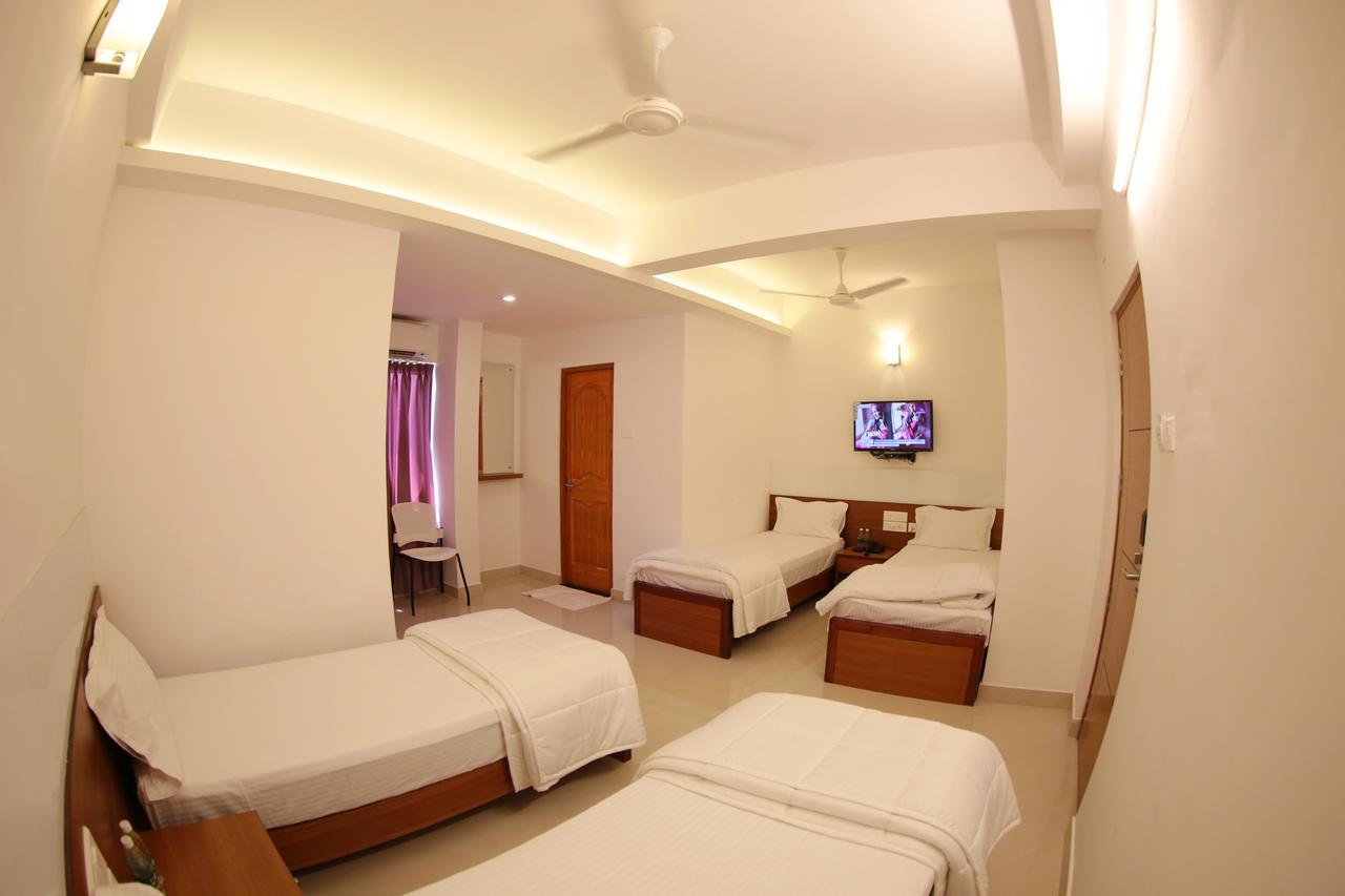 Hotel Roopmahal Thiruvananthapuram Esterno foto